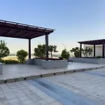 Luxury Meets Serenity 2Br Apt In Noura Tower