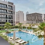 Upscale 2Br With Private Terrace & Pool View
