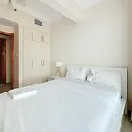 Marina 1 Bedroom Gem