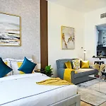 Modern Studio In Discovery Gardens, Close To Metro