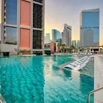 Luxury Studio In Peninsula Five, Business Bay