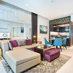 Downtown 1Br - 5 Minutes To Mall - Panoramic Pool
