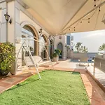 Beachfront 6Br And Assistant\'S Room Villa With Private Pool, Palm Villa, Palm Jumeirah By Deluxe Holiday Homes