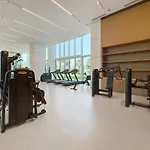 Vayk - Elegant One Bedroom With Beach Access