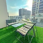 Spacious 2-Bedroom Apartment In Azizi Riviera-Dubai