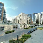 Spacious 2-Bedroom Apartment In Azizi Riviera-Dubai