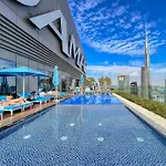 Highest Infinity Pool In Downtown Dubai