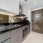 White Sage - Premium Furnished Studio With Large Balcony