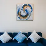 Nivis Find- Luxury 1 Bhk Nearby Dubai Mall