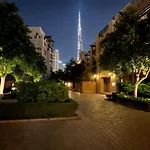 Front Burj Khalifa 2Br In Old Town Community