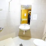 Nice Single Rooms For \