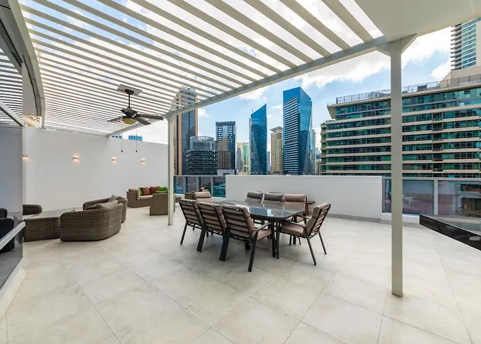 Maison Privee - Stunning 3-Floor Villa With Kids Room & Rooftop Terrace Over Dubai Marina