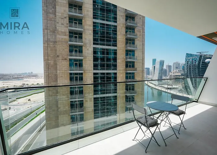 Mira Holiday Homes - Serviced 1 Bedroom With Canal View