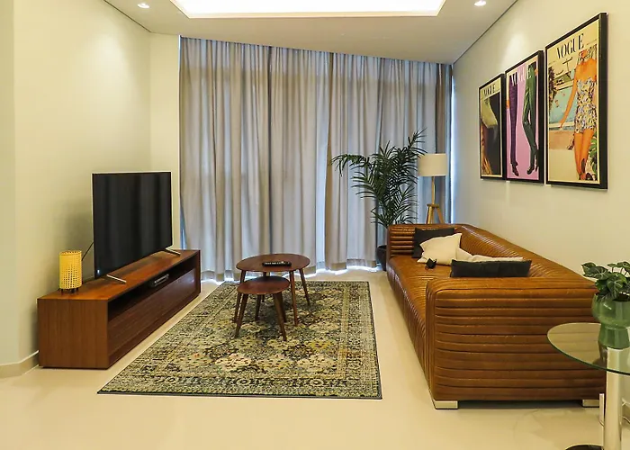 Gorgeous 2 Bedroom In Paramount