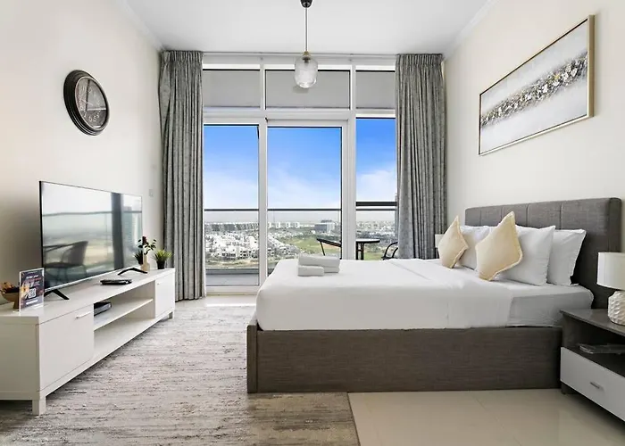Cozy Studio In Damac Hills
