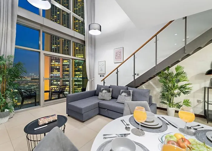 First Class 1Br Sophisticated Duplex Living
