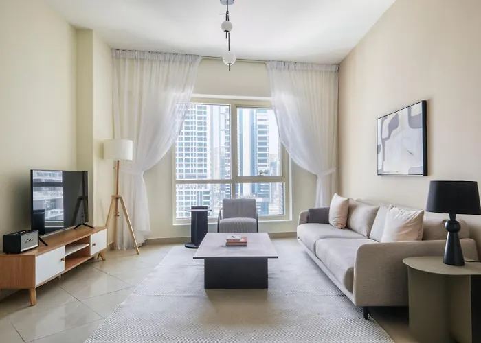 Blueground Jlt Lake View Fully Furnished Dxb-1499