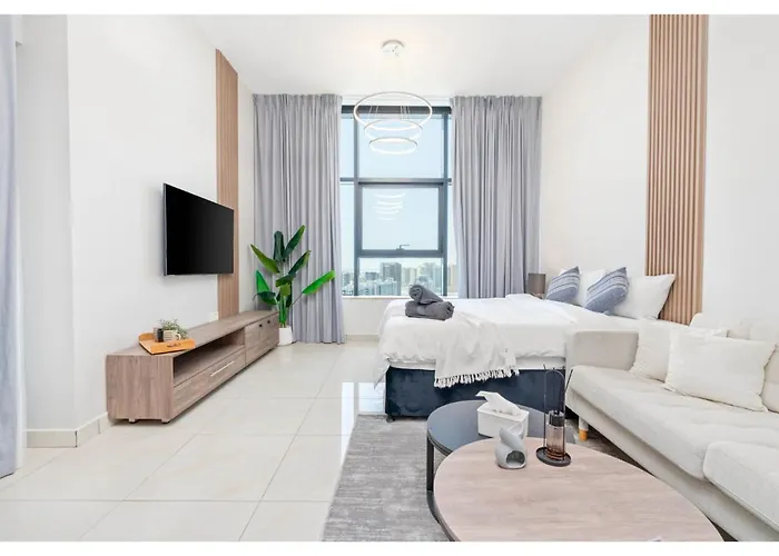 Chic Studio In Square Tower Modern Comfort Style By Vibel