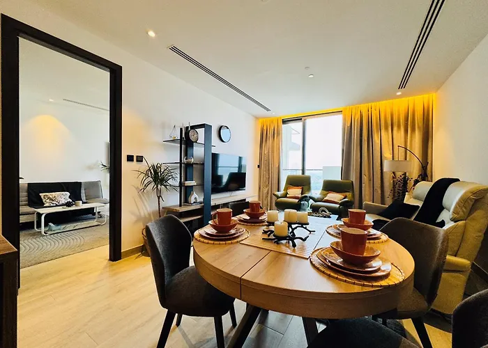 The Ivy Tower-1Br Urban Elegance In Jvt