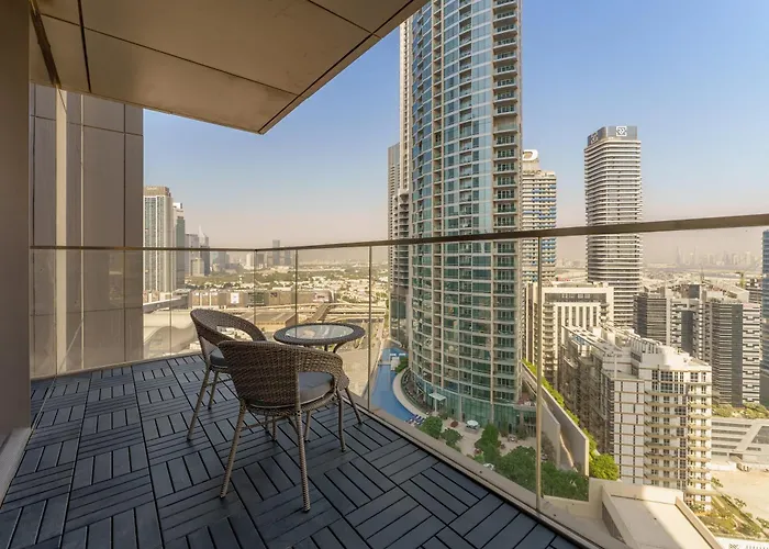 Maison Privee - Inviting Apt With Fabulous Dubai Canal & Skyline Vws