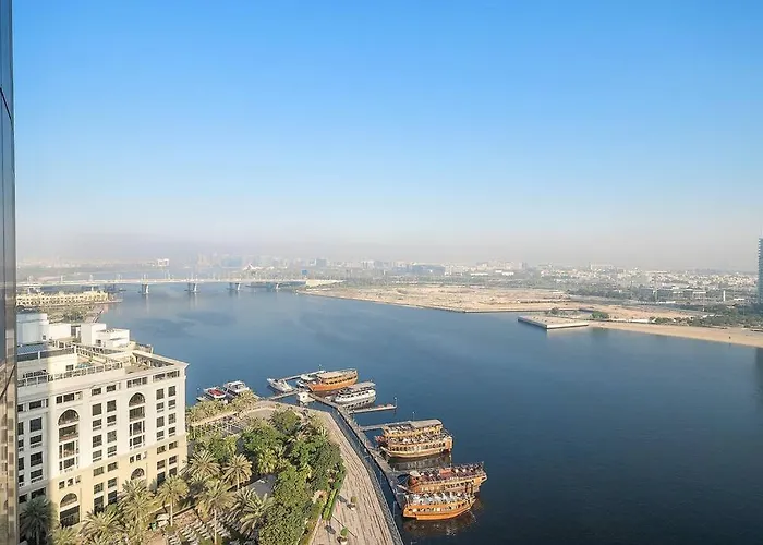 First Class 1Br Waterfront Bliss In Al Jaddaf