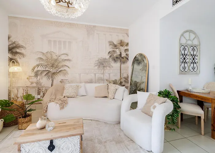 Luxury 1-Br Apartment Near Burj