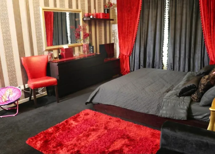 Royal Classic By Oima Leasing Property