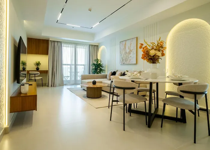Elegant 3 Bedrooms Among Clouds