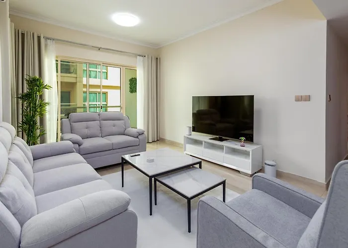 Serene 2Br Apartment In Al Dhafrah 4, The Greens - Allsopp & Allsopp