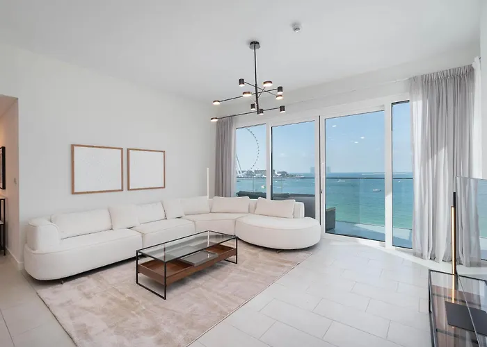 Beautiful 2 Bedroom Sea Views At La Vie Jbr
