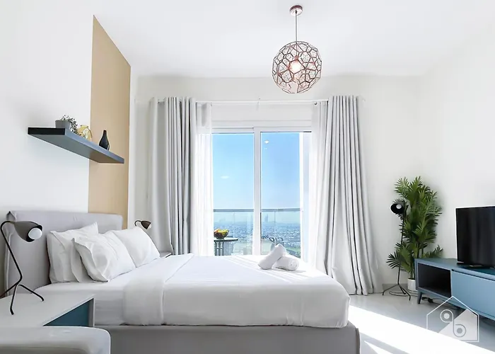 Amazing Studio With Balcony & View Dubai