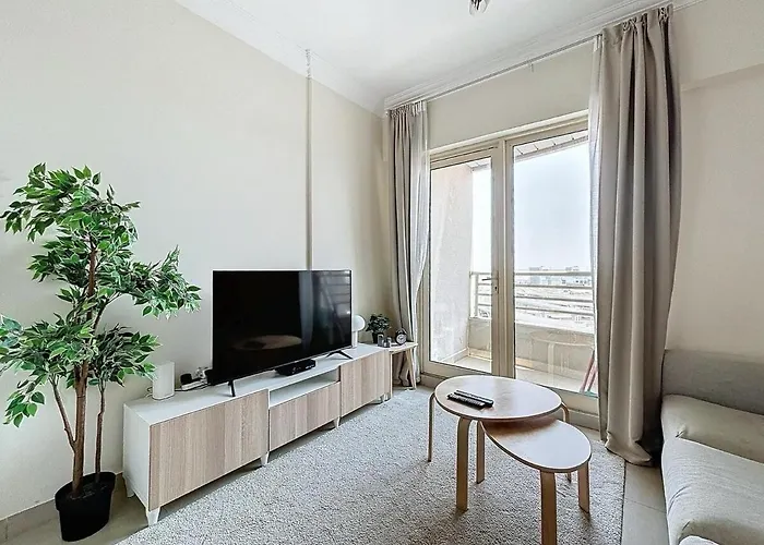 Marina 1 Bedroom Gem