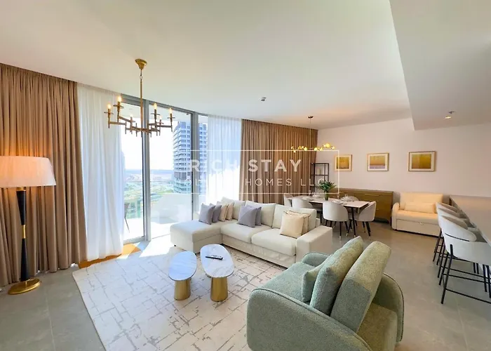 Exclusive 2Br In Stella Maris, City View,Marina