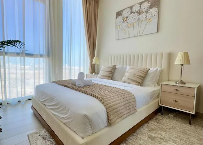2Br Royal Suite W Private Pool In Jvc
