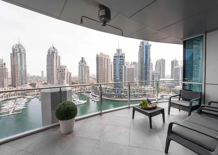 Stunning 3-Bedroom Marina View Apartment