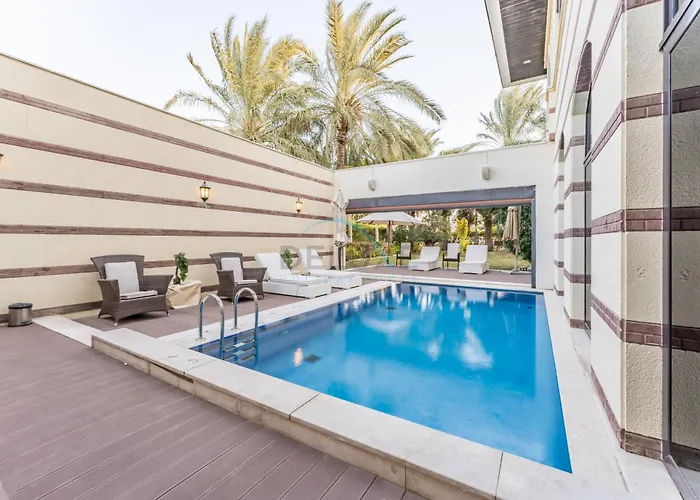 Near Beach 5Br And Assistant Room Villa With Private Pool And Balcony, Jumeirah Zabeel Saray Villa, Palm Jumeirah By Deluxe Holiday Homes