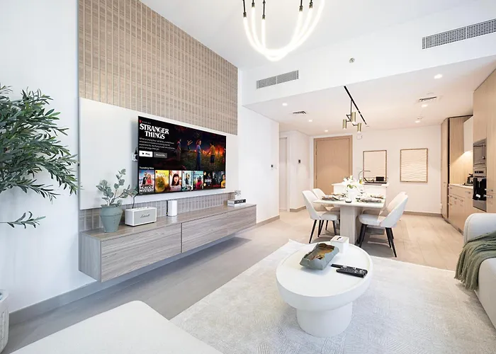 High-End 1Br-Panoramic Views, Pool With Burj Khalifa View, Padel & Rooftop Bbq Experience