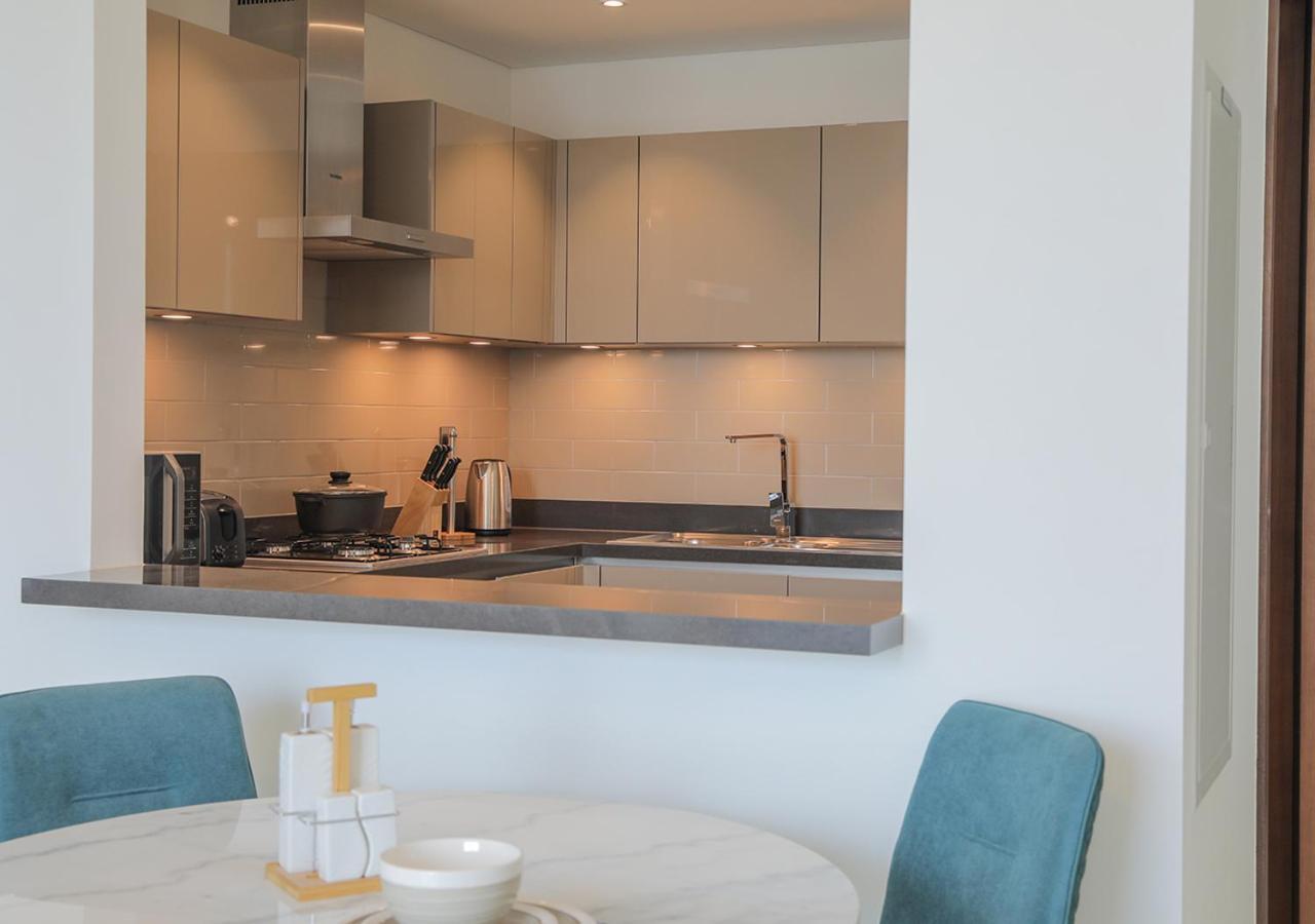 Nasma Luxury Stays- Sobha Hartland Greens Apartment *