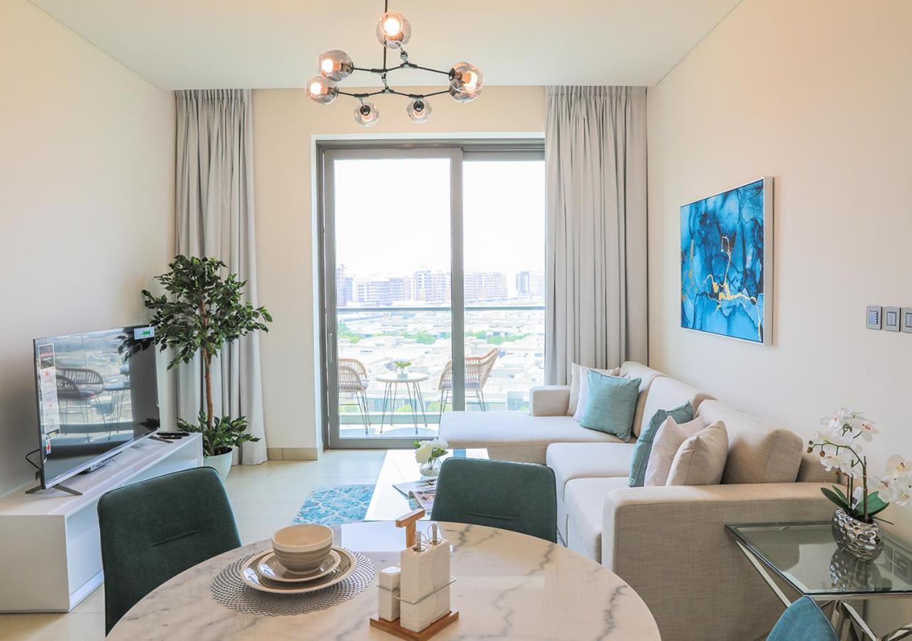 Nasma Luxury Stays- Sobha Hartland Greens Apartment
