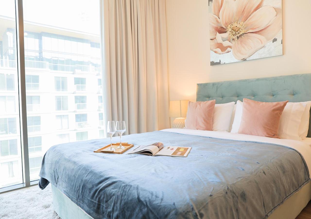 Apartment Nasma Luxury Stays- Sobha Hartland Greens Dubai