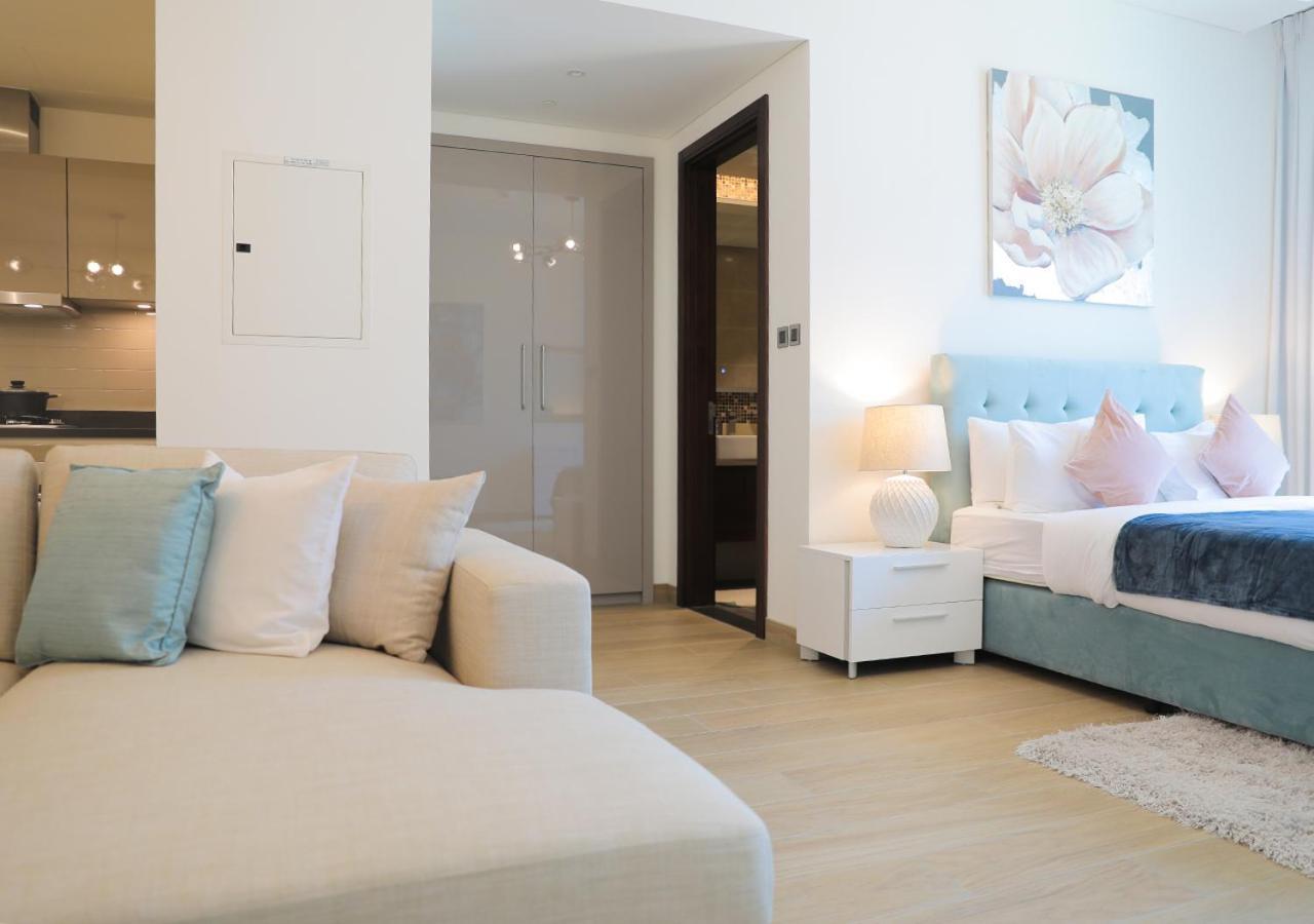 Nasma Luxury Stays- Sobha Hartland Greens Apartment