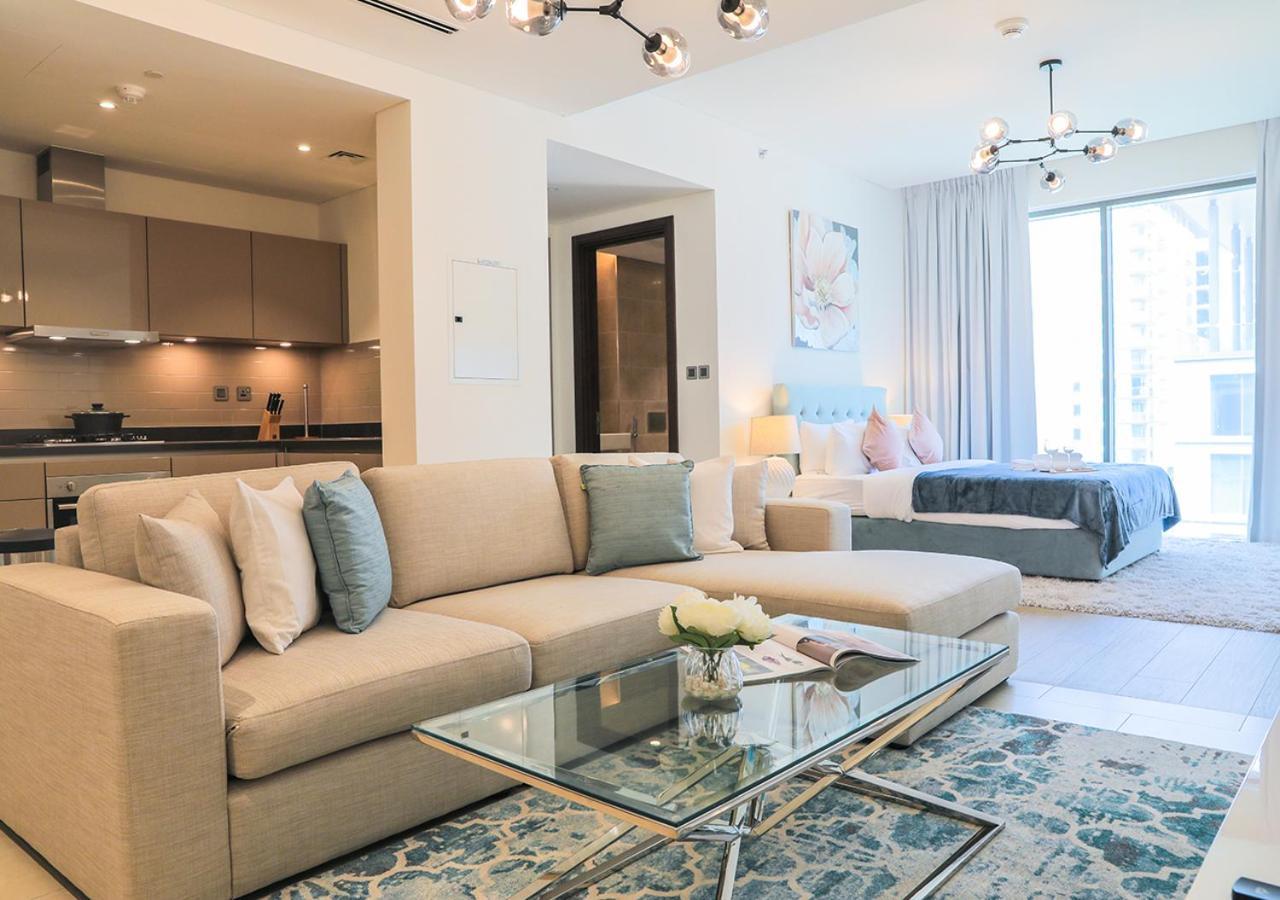 Nasma Luxury Stays- Sobha Hartland Greens Apartment *