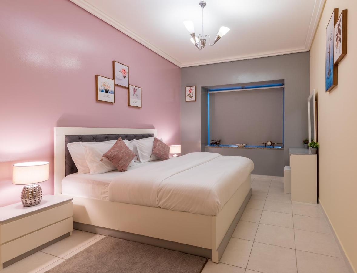 Trinity Homes - Sheikh Zayed Road Near To Financial Center Metro Station *