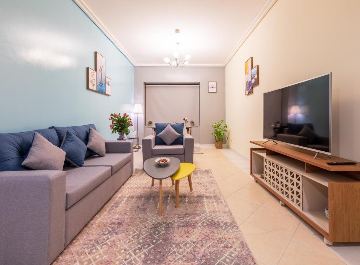 Trinity Homes - Sheikh Zayed Road Near To Financial Center Metro Station Apartment