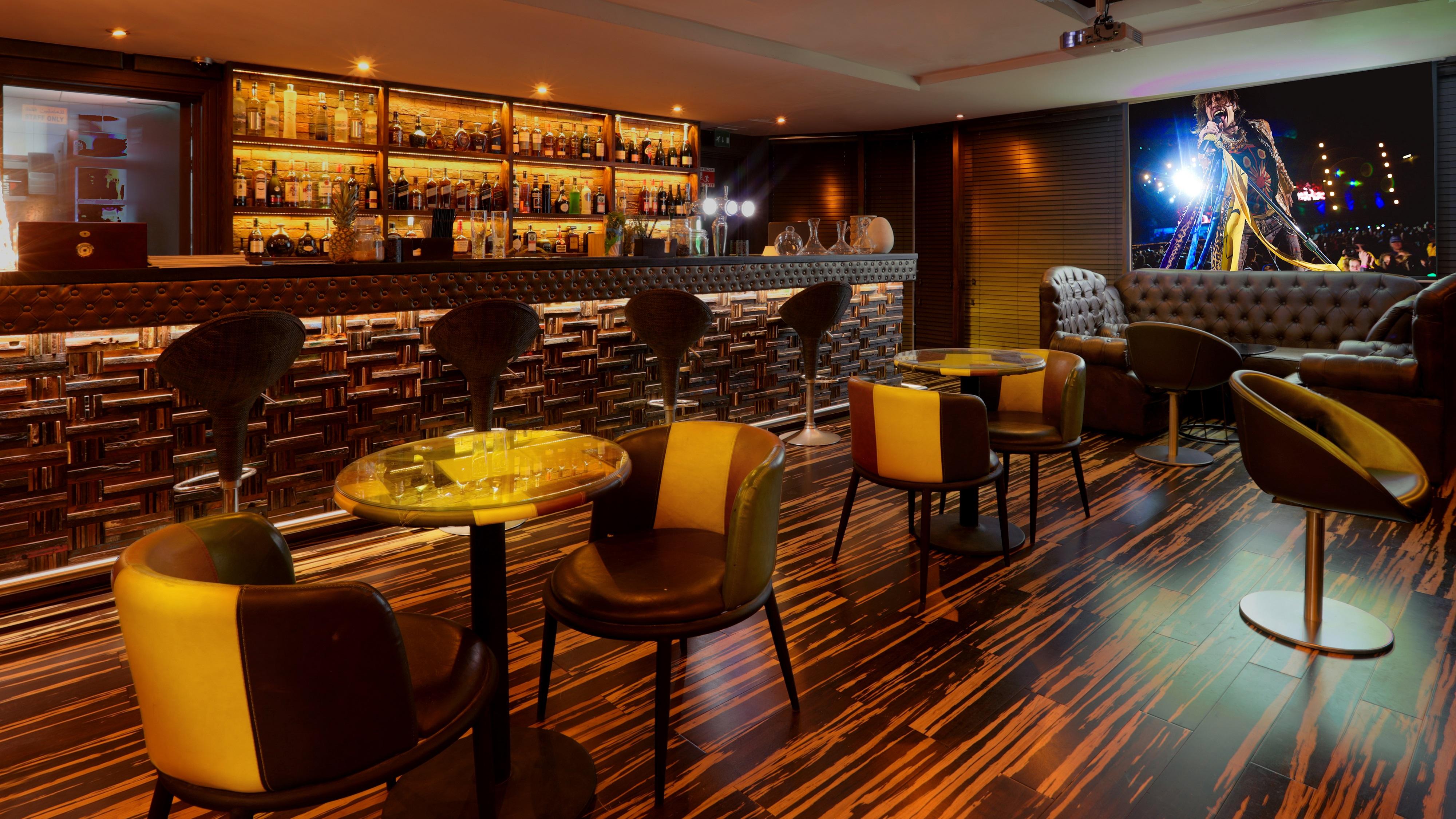 Millennium Downtown - Hotel 4*