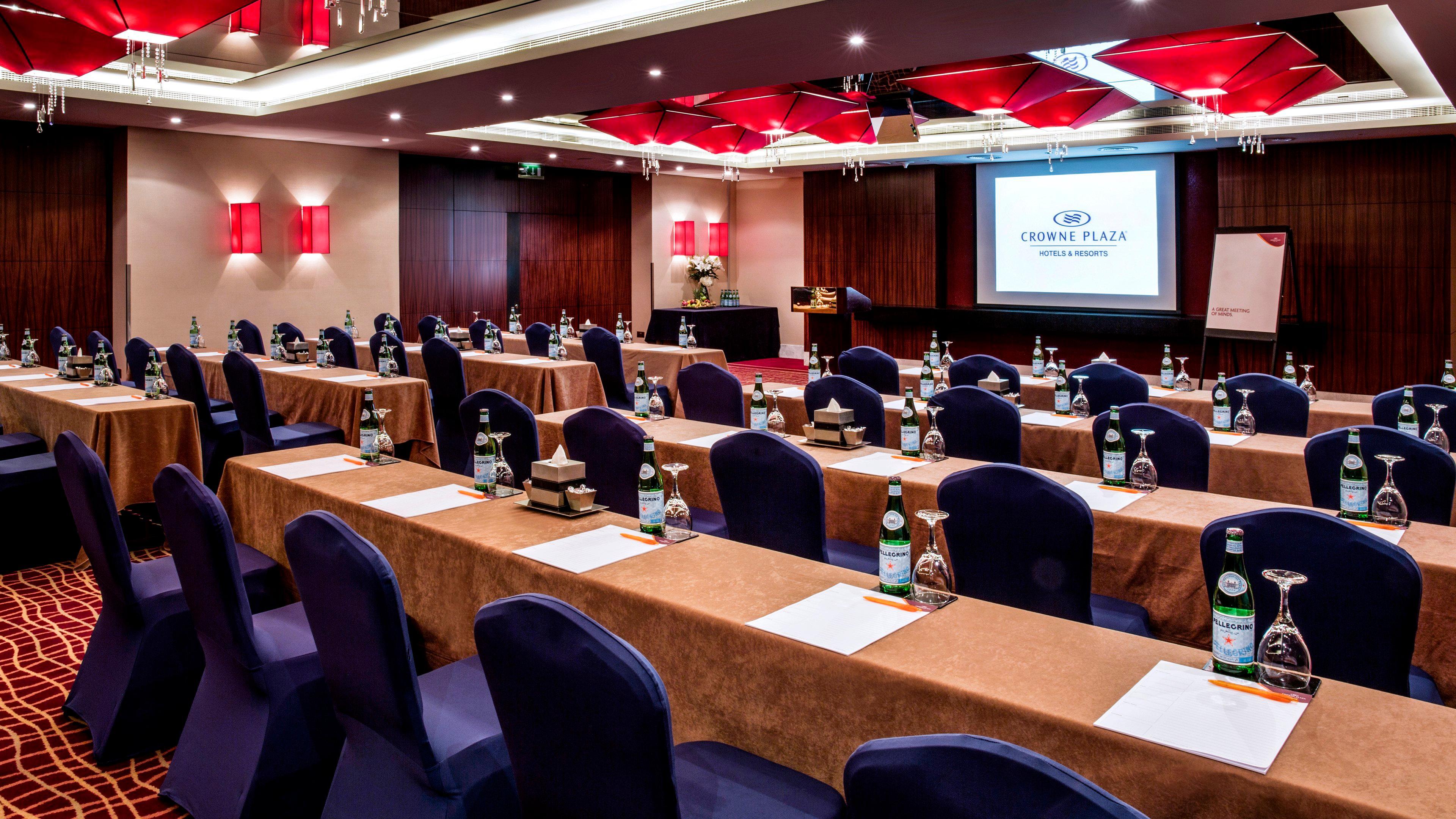 Crowne Plaza Deira By Ihg Hotel