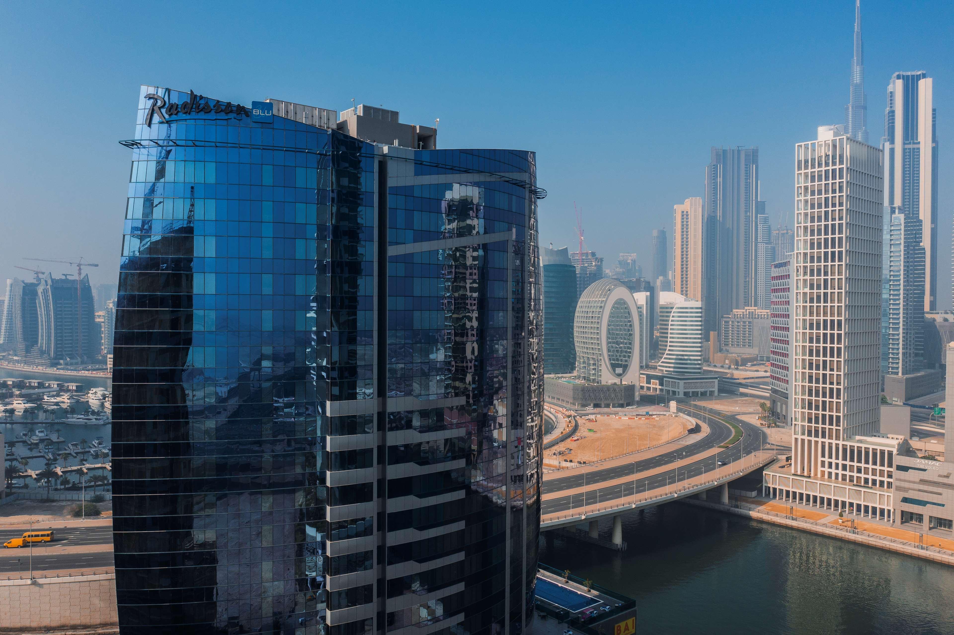 Radisson Blu Hotel, Canal View Hotel