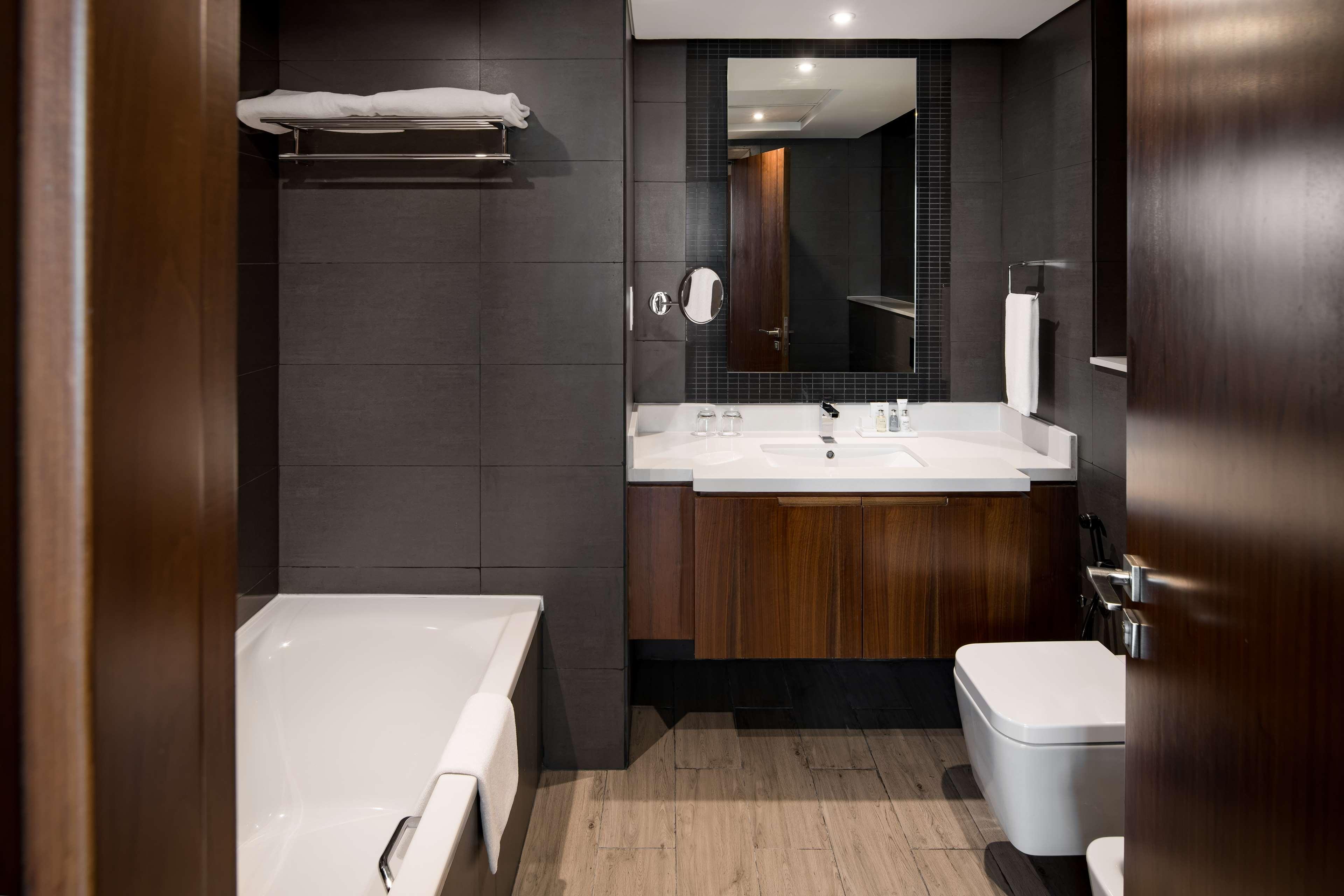 Hotel Radisson Blu Hotel, Canal View Dubai
