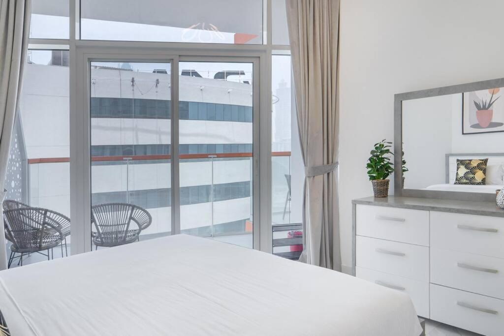 Apartment Cozy Retreat 1Bedroom On The Business Bay Canal By Suiteable Interiors *