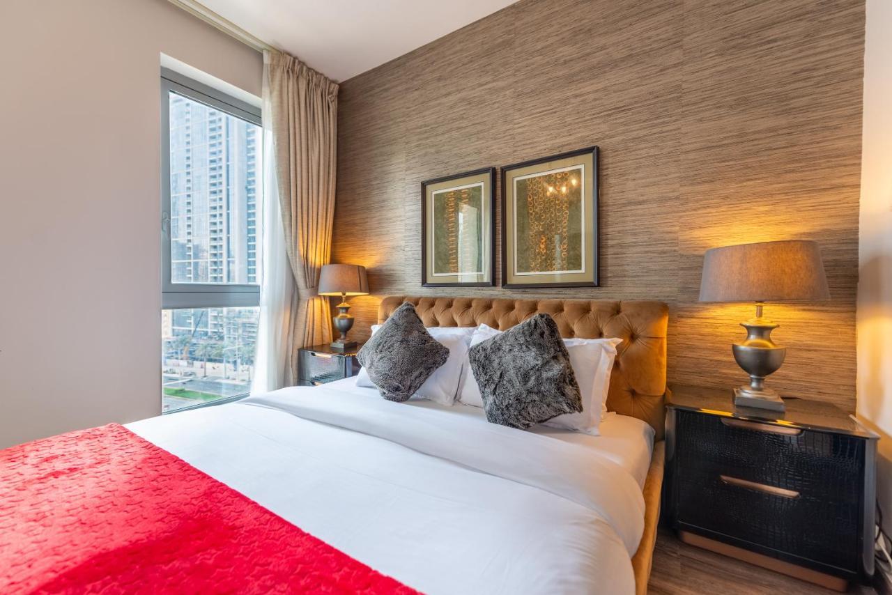 First Class 1br With Downtown Boulevard View * Dubai